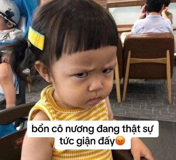 Khó chịu vô cùng meme 34