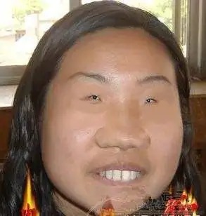 Nụ cười đầy năng lượng, phong cách "thôi cứ vui đã còn lại tính sau".