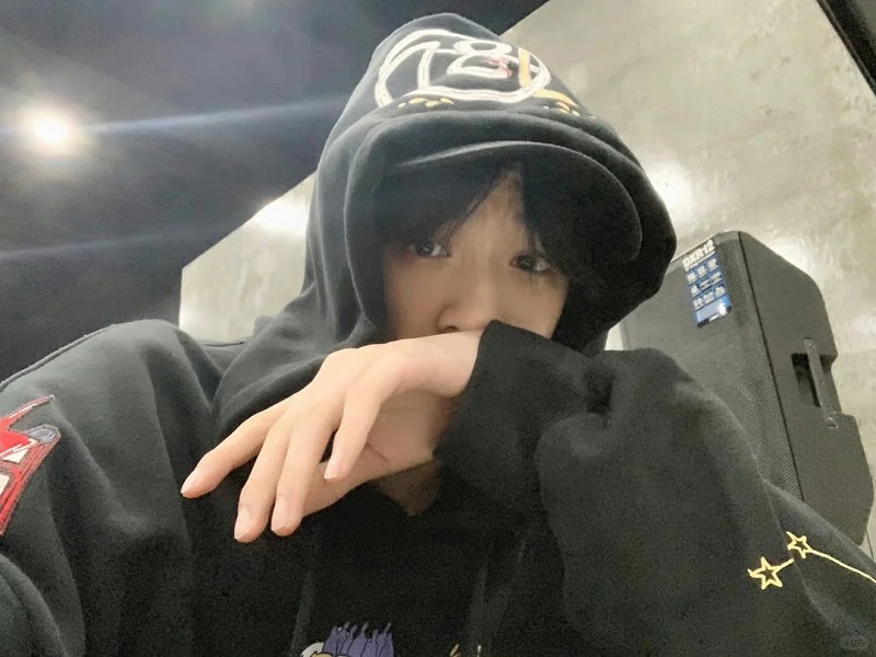 Góc nghiêng trai đẹp 14 tuổi khiến ai cũng mê 😍