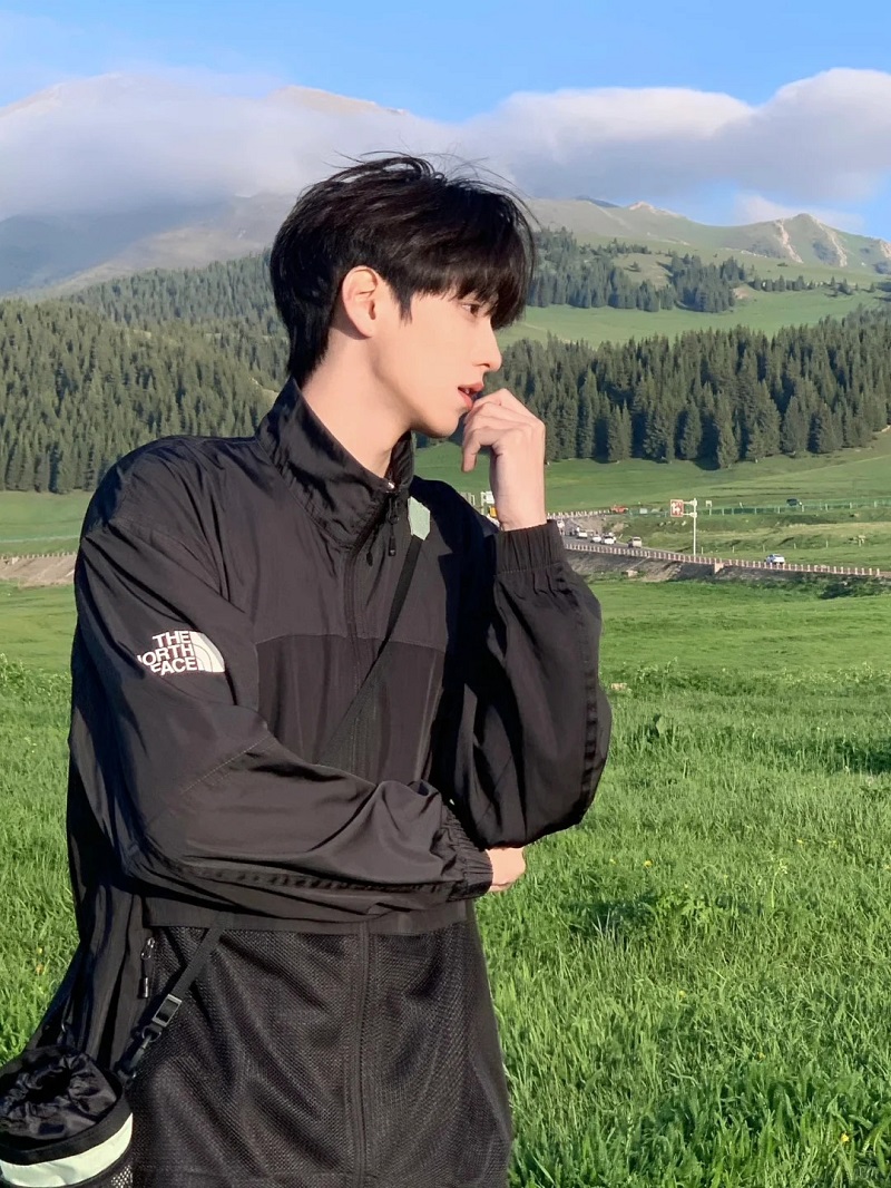 Bức ảnh giản dị mà vẫn toát thần thái cực phẩm ☀️