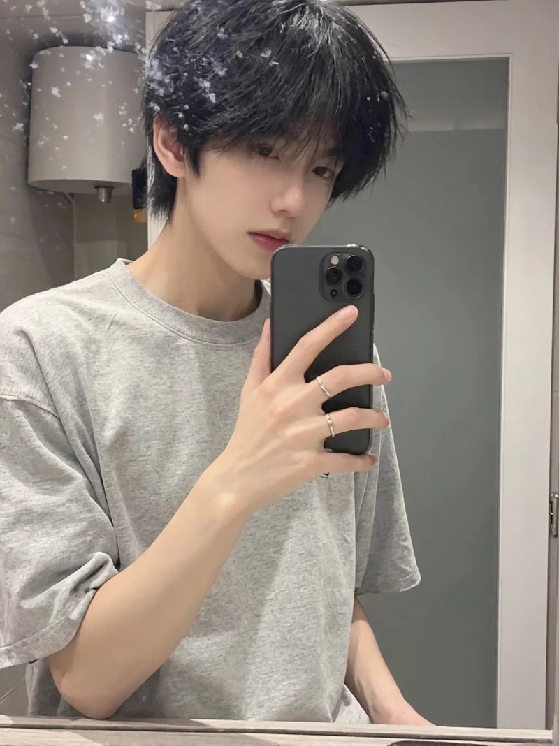 Visual cực phẩm Gen Z – ảnh trai đẹp 2k7 cuốn hút 😎