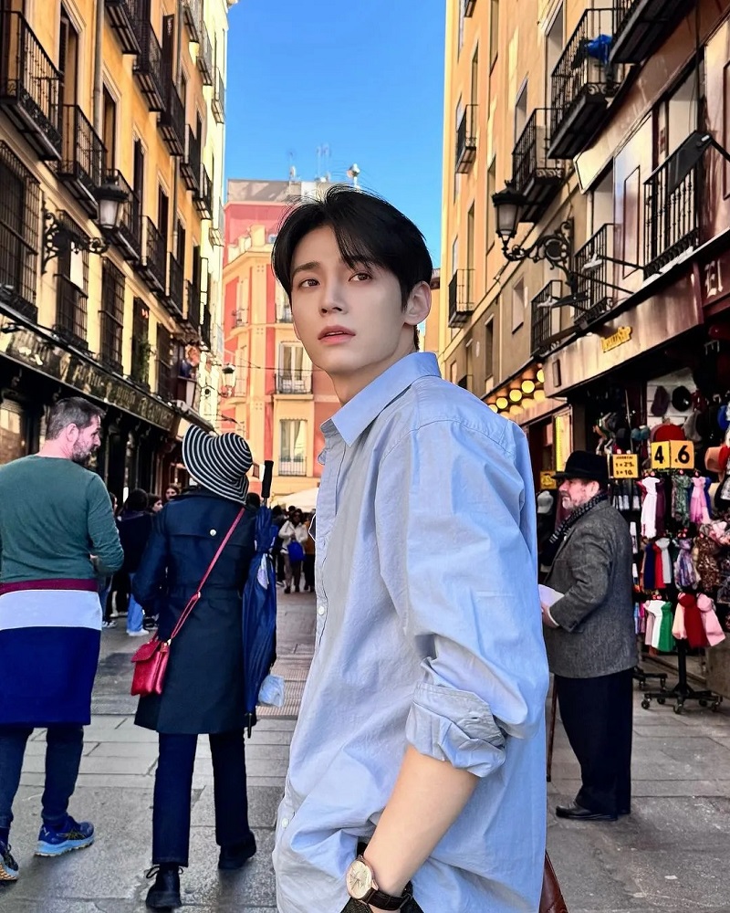 Hình ảnh trai Trung Quốc cực phẩm với phong cách lịch lãm