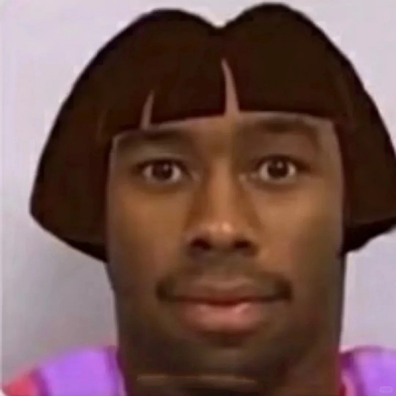 trai xấu đội mũ lông, gương mặt biểu cảm lạ.