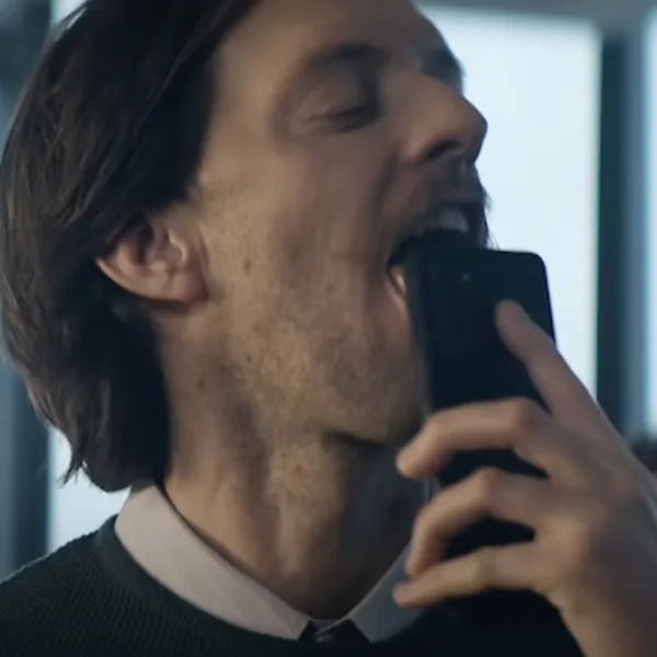 Meme liếm màn hình 3