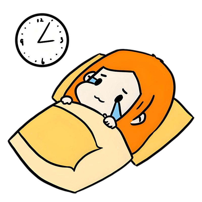 Cô gái nằm nghiêng ôm gối, mắt mở to vì không ngủ nổi.
