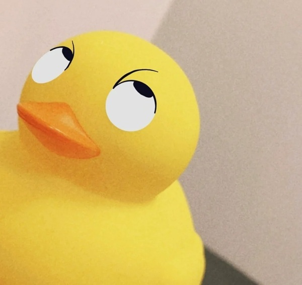 Meme trợn mắt 12