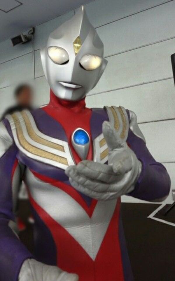 Siêu nhân điện quang meme 3
