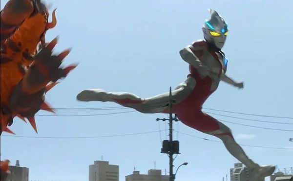 Siêu nhân điện quang meme 32