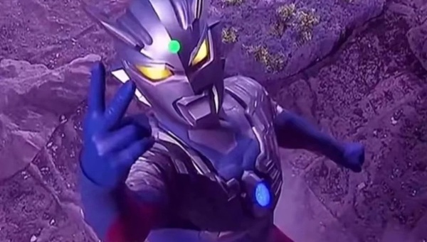 Siêu nhân điện quang meme 36